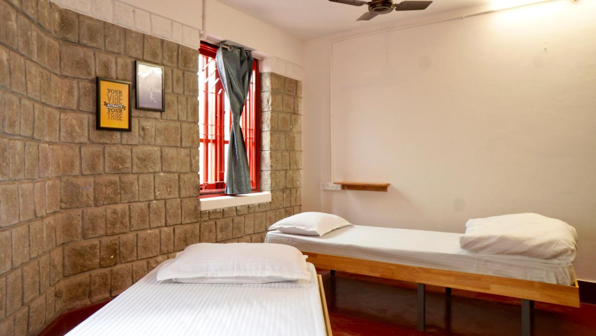 Roambay - Gokulam Hostel Mysore Exterior photo