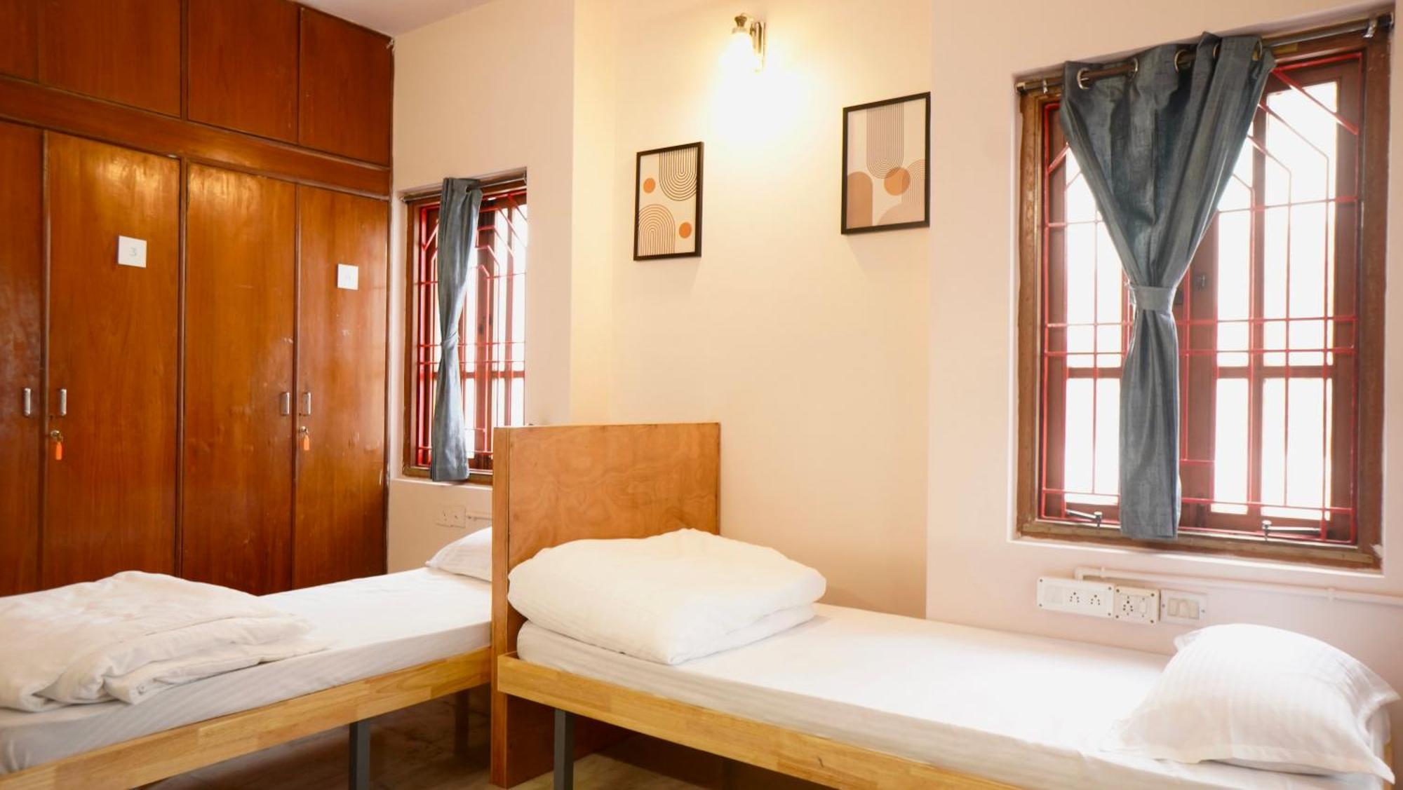 Roambay - Gokulam Hostel Mysore Exterior photo